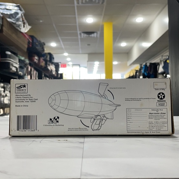 Texaco Blimp Limited Edition Die Cast Metal Money Bank Red - Picture 3 of 4